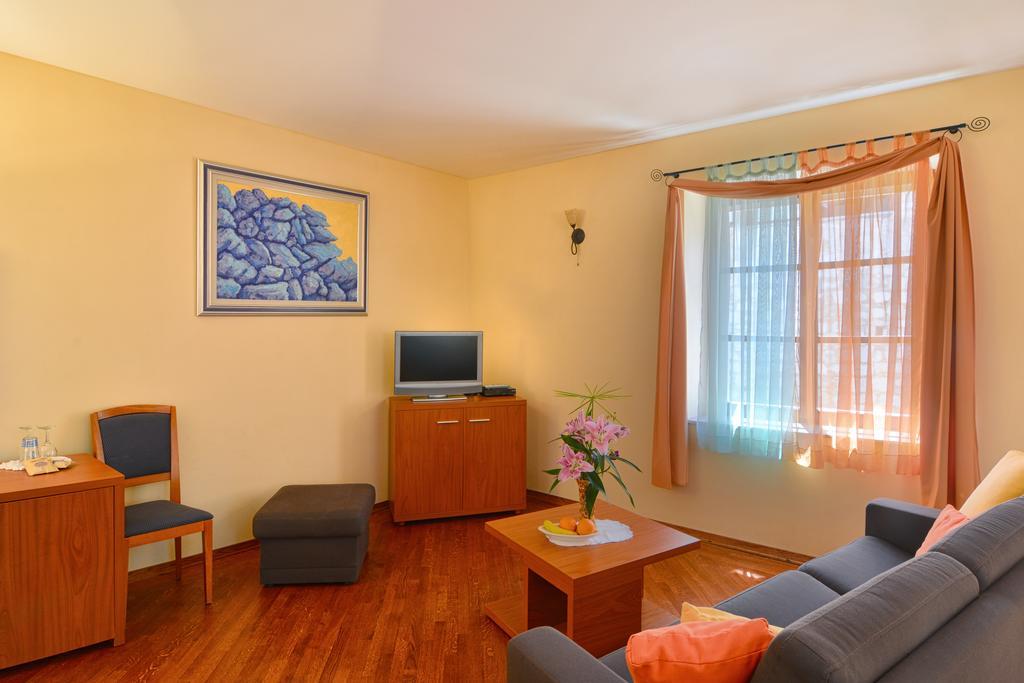 Villa Nora Hvar 3*