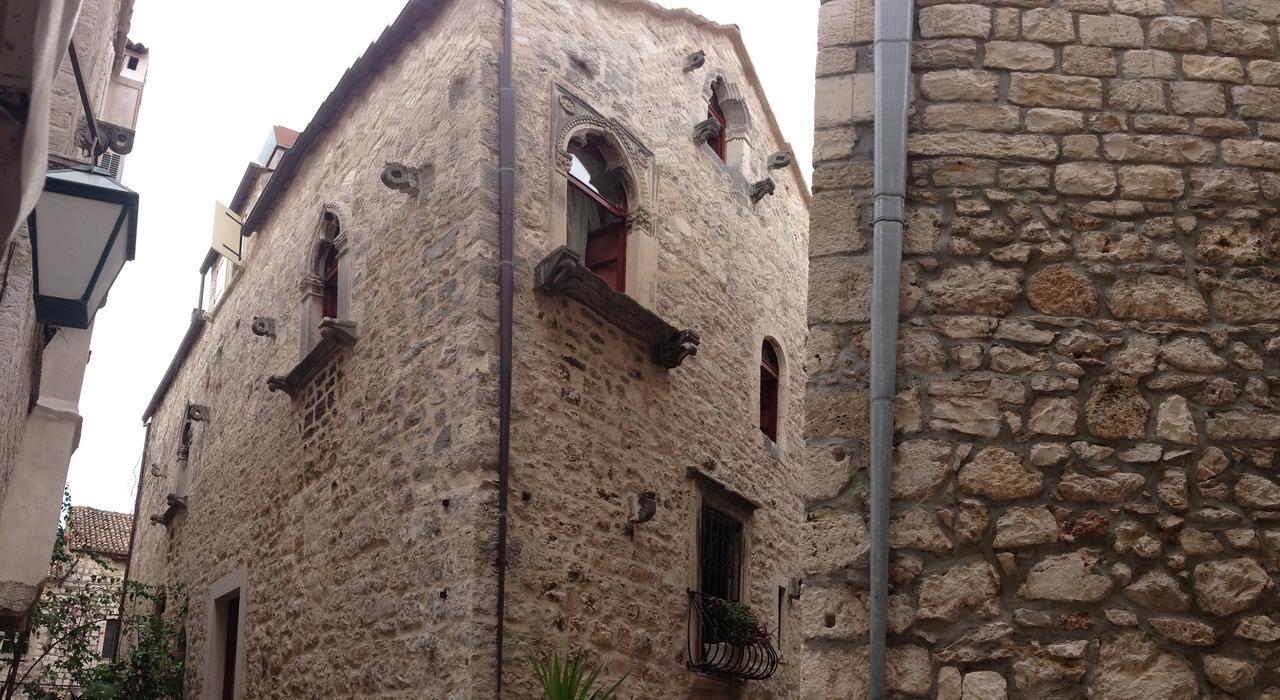 Villa Nora Hvar 3*