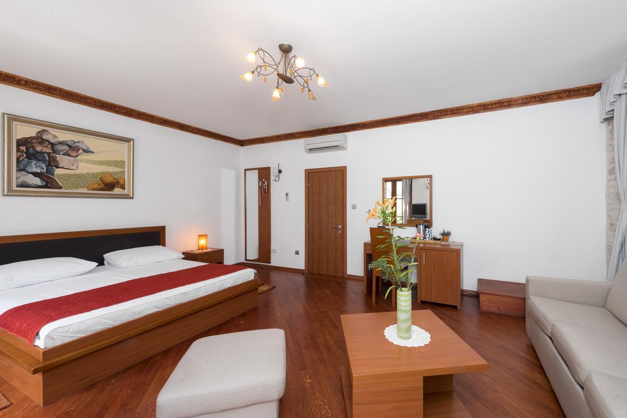 Villa Nora Hvar 3*
